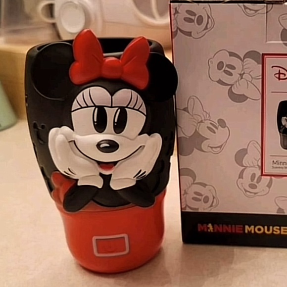 Scentsy Disney Minnie Mouse Wall Fan Diffuser - Picture 1 of 9